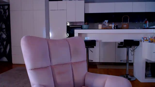 Gallery image thumbnail from D_y_y's myfreecams stream on, 05/17/2026, 05:03 image 17 of 20