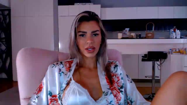 Gallery image thumbnail from D_y_y's myfreecams stream on, 06/02/2026, 04:56 image 13 of 20
