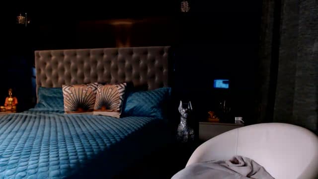 Gallery image thumbnail from D_y_y's myfreecams stream on, 07/10/2026, 04:48 image 2 of 20