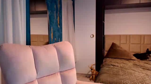 Gallery image thumbnail from D_y_y's myfreecams stream on, 07/14/2026, 04:46 image 1 of 20