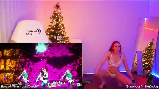 Gallery image thumbnail from Dashy's myfreecams stream on, 12/18/2022, 13:34 image 17 of 20