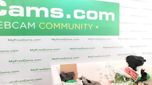 Gallery image thumbnail from Dashy's myfreecams stream on, 01/07/2023, 04:03 image 10 of 20