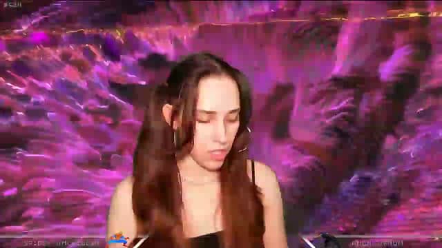 Gallery image thumbnail from Dashy's myfreecams stream on, 07/12/2026, 07:18 image 13 of 20