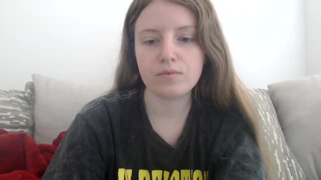 Gallery image thumbnail from Effie's myfreecams stream on, 05/18/2025, 24:06 image 1 of 20