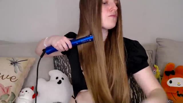 Gallery image thumbnail from Effie's myfreecams stream on, 09/30/2025, 07:03 image 6 of 20