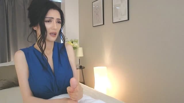 Gallery image thumbnail from Eleah's myfreecams stream on, 04/24/2025, 06:16 image 11 of 20
