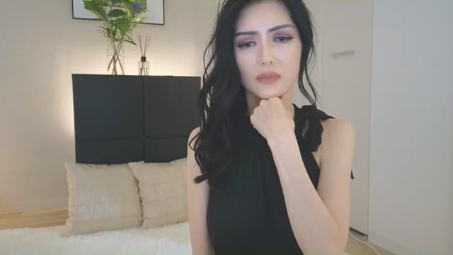 Gallery image thumbnail from Eleah's myfreecams stream on, 06/29/2025, 03:29 image 1 of 20