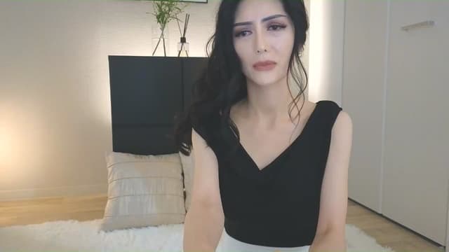 Gallery image thumbnail from Eleah's myfreecams stream on, 07/06/2025, 04:07 image 5 of 20
