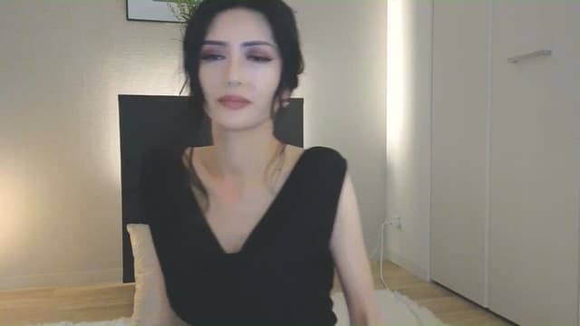 Gallery image thumbnail from Eleah's myfreecams stream on, 07/06/2025, 09:04 image 18 of 20