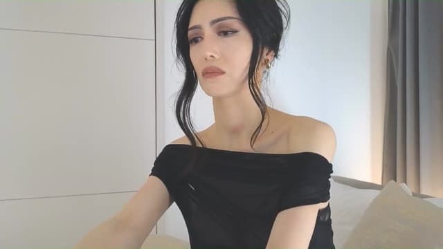 Gallery image thumbnail from Eleah's myfreecams stream on, 08/03/2025, 11:38 image 10 of 20