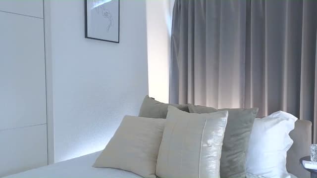 Gallery image thumbnail from Eleah's myfreecams stream on, 09/26/2025, 01:37 image 19 of 20