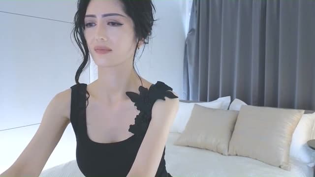 Gallery image thumbnail from Eleah's myfreecams stream on, 12/07/2025, 03:09 image 18 of 20