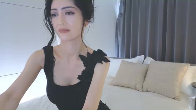 Gallery image thumbnail from Eleah's myfreecams stream on, 12/07/2025, 03:09 image 7 of 20