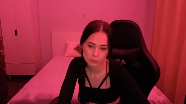 Gallery image thumbnail from Emili's myfreecams stream on, 02/16/2026, 18:04 image 13 of 20