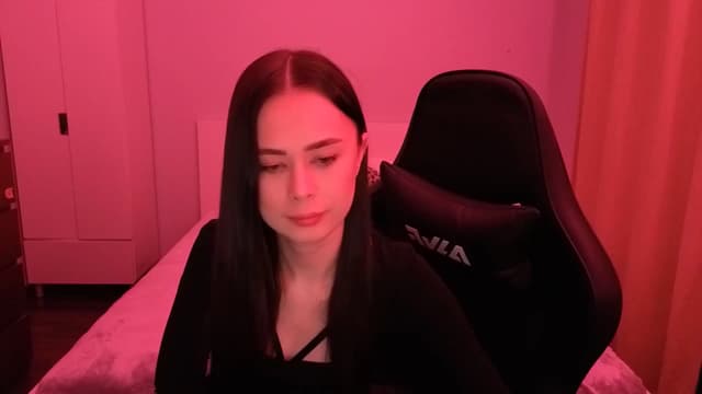 Gallery image thumbnail from Emili's myfreecams stream on, 02/16/2026, 19:44 image 15 of 20