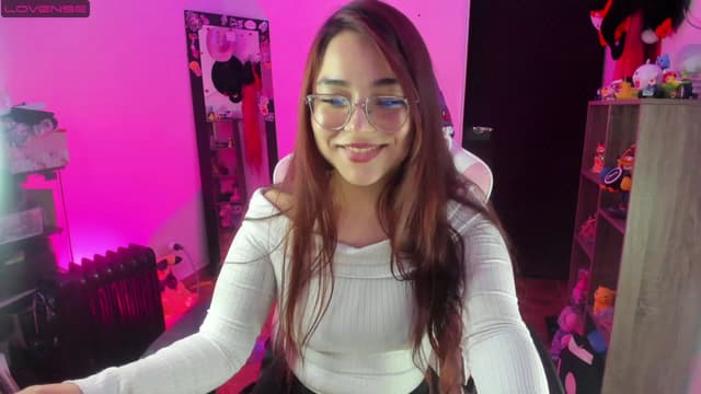 Gallery image thumbnail from Emoon's myfreecams stream on, 08/13/2023, 11:34 image 20 of 20