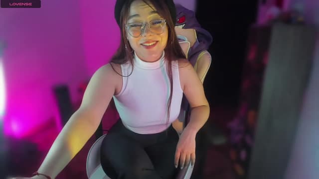 Gallery image thumbnail from Emoon's myfreecams stream on, 09/18/2023, 01:08 image 3 of 20
