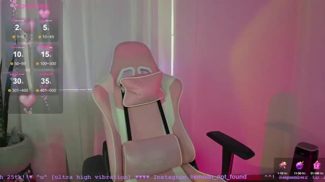 Gallery image thumbnail from Emoon's myfreecams stream on, 08/22/2024, 12:47 image 17 of 20