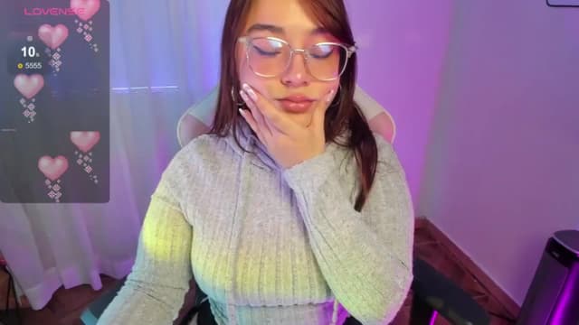 Gallery image thumbnail from Emoon's myfreecams stream on, 09/18/2024, 12:30 image 7 of 20