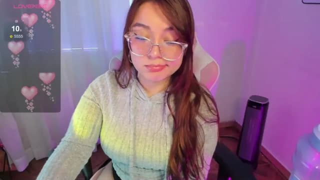 Gallery image thumbnail from Emoon's myfreecams stream on, 09/18/2024, 12:30 image 13 of 20