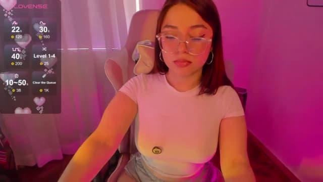 Gallery image thumbnail from Emoon's myfreecams stream on, 09/20/2024, 15:35 image 19 of 20