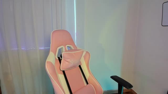 Gallery image thumbnail from Emoon's myfreecams stream on, 10/14/2024, 16:47 image 1 of 20