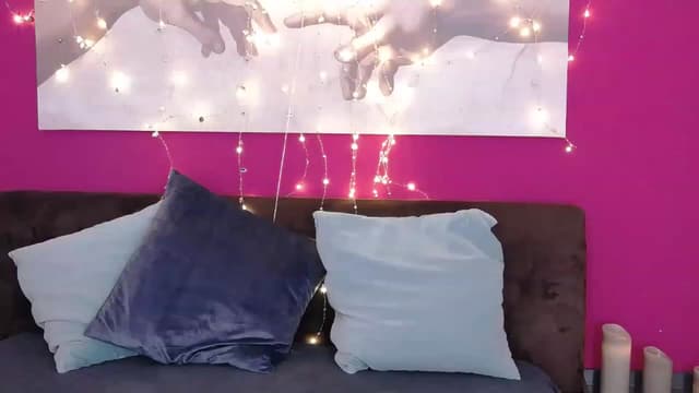 Gallery image thumbnail from Er_in's myfreecams stream on, 11/19/2022, 12:17 image 4 of 20