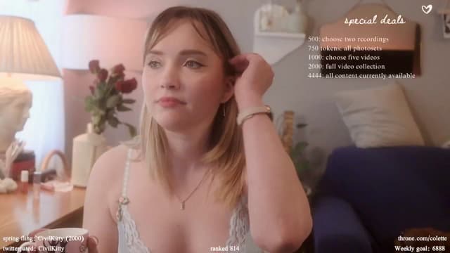 Gallery image thumbnail from Femme's myfreecams stream on, 04/18/2024, 17:19 image 17 of 20