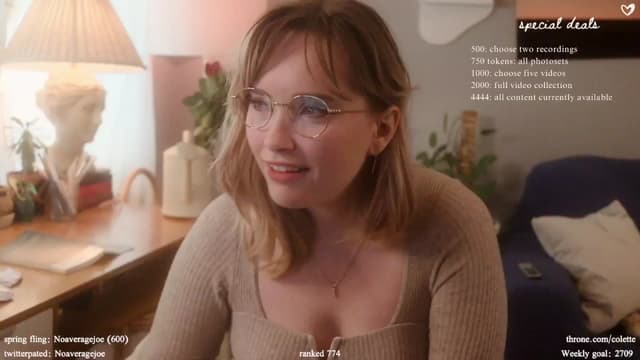 Gallery image thumbnail from Femme's myfreecams stream on, 04/19/2024, 17:40 image 11 of 20