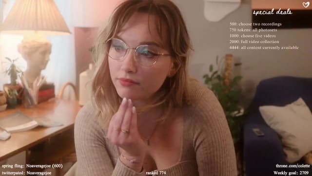 Gallery image thumbnail from Femme's myfreecams stream on, 04/19/2024, 17:40 image 17 of 20