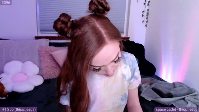 Gallery image thumbnail from Fiona's myfreecams stream on, 03/31/2023, 09:10 image 15 of 20