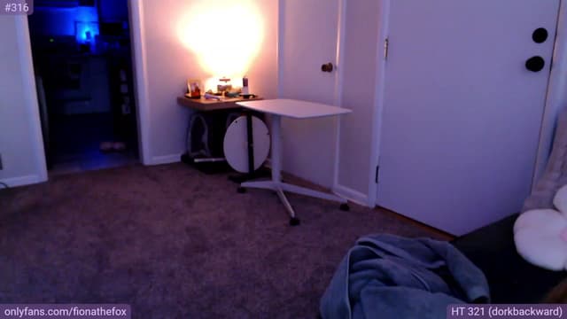 Gallery image thumbnail from Fiona's myfreecams stream on, 04/08/2023, 10:04 image 14 of 20