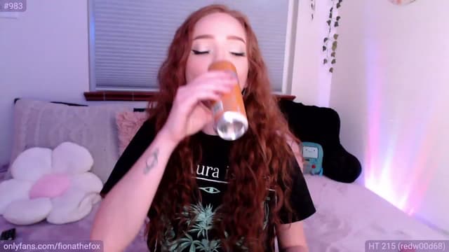 Gallery image thumbnail from Fiona's myfreecams stream on, 04/22/2023, 09:03 image 5 of 20
