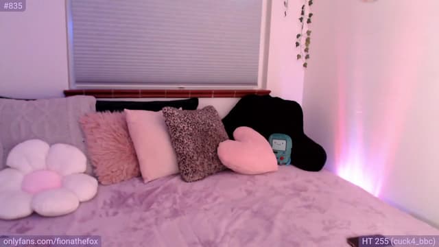 Gallery image thumbnail from Fiona's myfreecams stream on, 04/24/2023, 08:14 image 7 of 20