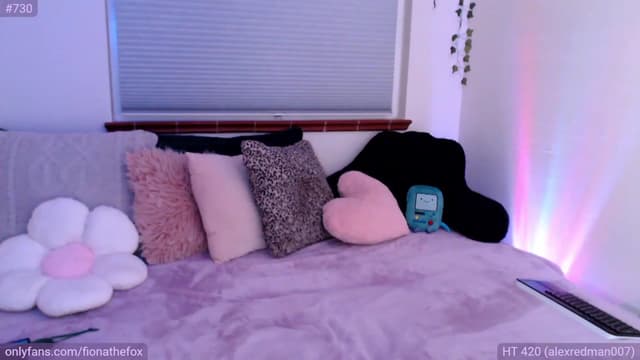 Gallery image thumbnail from Fiona's myfreecams stream on, 04/26/2023, 09:28 image 7 of 20