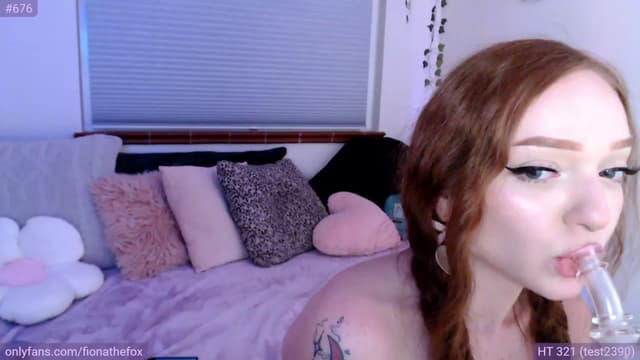 Gallery image thumbnail from Fiona's myfreecams stream on, 04/27/2023, 09:46 image 12 of 20