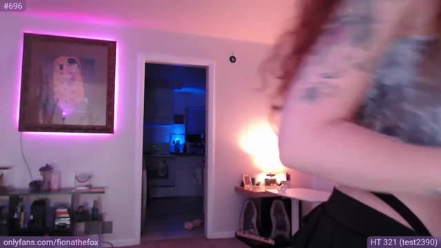Gallery image thumbnail from Fiona's myfreecams stream on, 04/28/2023, 07:08 image 8 of 20
