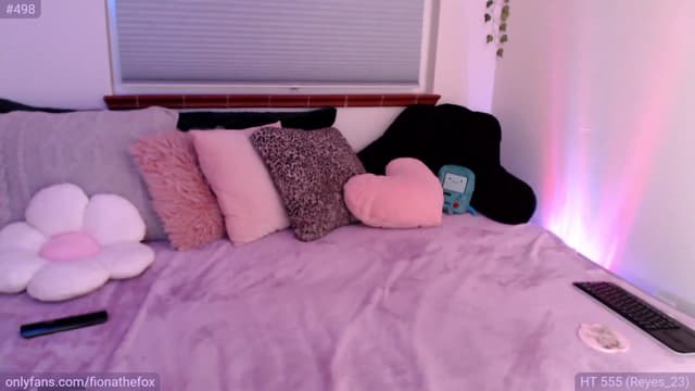 Gallery image thumbnail from Fiona's myfreecams stream on, 05/04/2023, 10:26 image 9 of 20