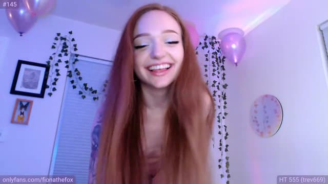 Gallery image thumbnail from Fiona's myfreecams stream on, 05/06/2023, 10:35 image 15 of 20