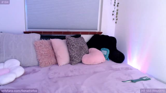 Gallery image thumbnail from Fiona's myfreecams stream on, 05/07/2023, 07:24 image 9 of 20