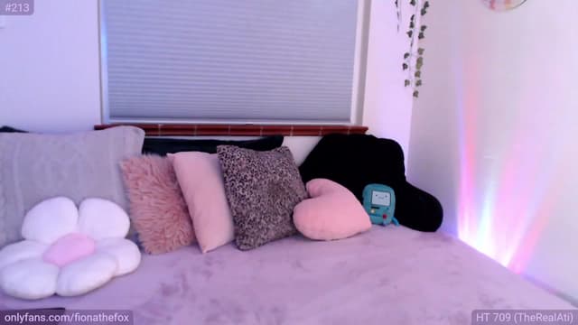 Gallery image thumbnail from Fiona's myfreecams stream on, 05/10/2023, 08:25 image 2 of 20