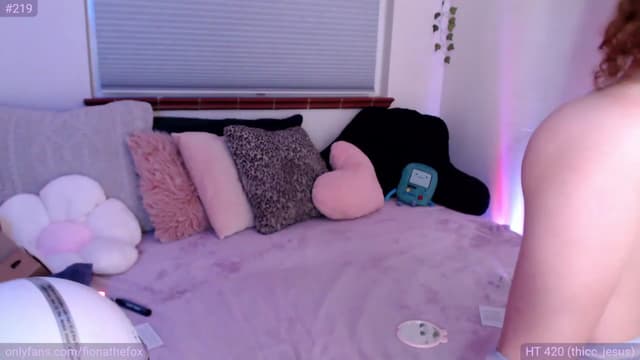 Gallery image thumbnail from Fiona's myfreecams stream on, 05/11/2023, 09:14 image 11 of 20