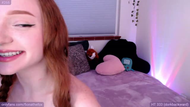Gallery image thumbnail from Fiona's myfreecams stream on, 05/20/2023, 09:47 image 16 of 20