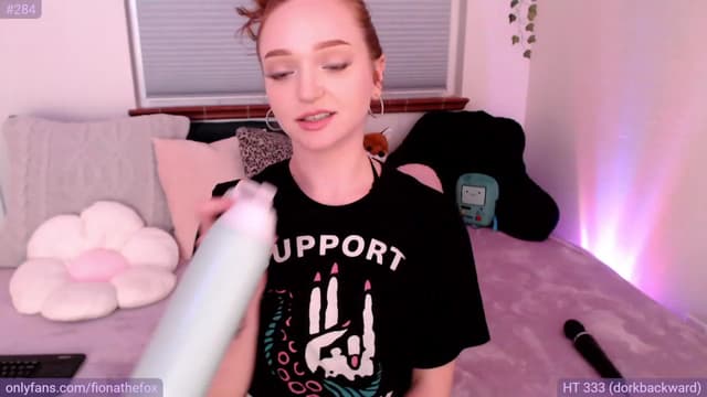 Gallery image thumbnail from Fiona's myfreecams stream on, 05/21/2023, 07:34 image 1 of 20