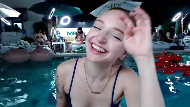 Gallery image thumbnail from Fiona's myfreecams stream on, 05/23/2023, 07:01 image 11 of 20