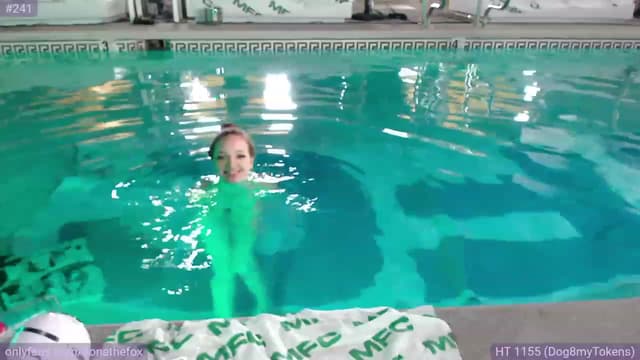 Gallery image thumbnail from Fiona's myfreecams stream on, 05/25/2023, 09:37 image 18 of 20