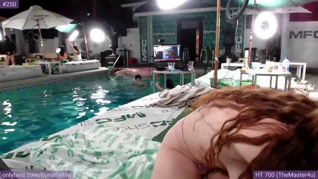 Gallery image thumbnail from Fiona's myfreecams stream on, 05/25/2023, 09:37 image 9 of 20