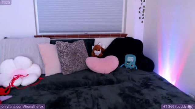 Gallery image thumbnail from Fiona's myfreecams stream on, 05/31/2023, 10:06 image 12 of 20
