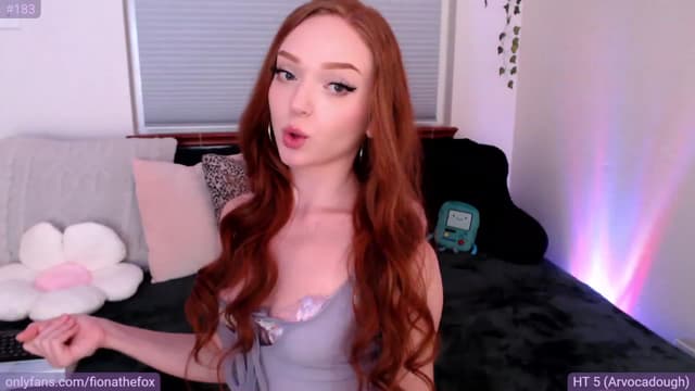 Gallery image thumbnail from Fiona's myfreecams stream on, 06/01/2023, 07:44 image 16 of 20