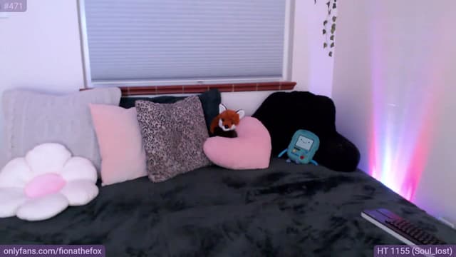 Gallery image thumbnail from Fiona's myfreecams stream on, 06/03/2023, 08:29 image 16 of 20